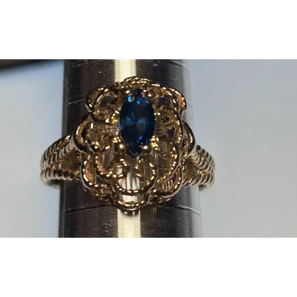 Costume Jewelry Blue Stone Ring Size 8.5
